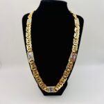 Cadena Dolar y Greca