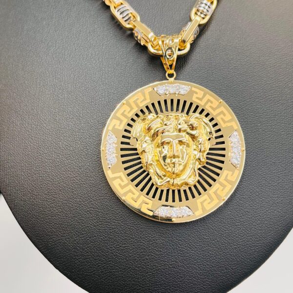 Colgante medusa