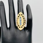 Anillo lanzadera azul y circonitas