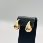 Pendientes gota huecos
