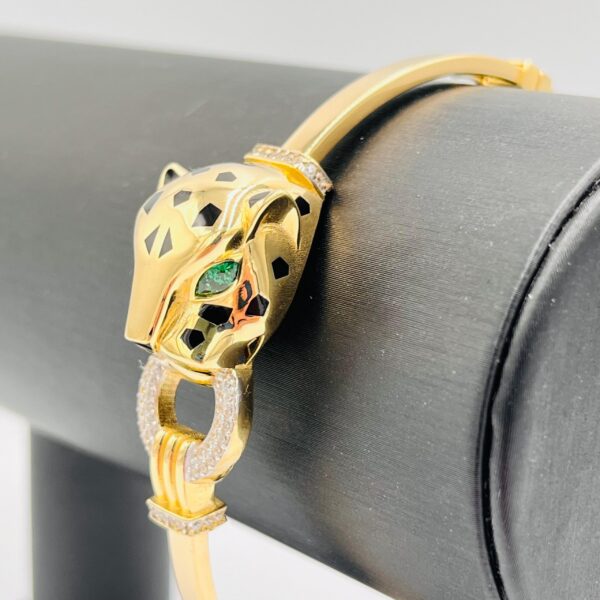 Pulsera rígida